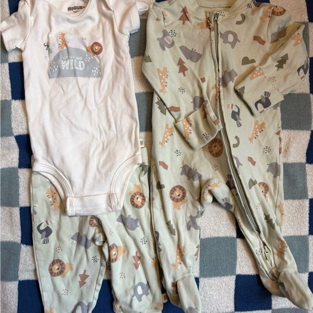 Huggies 4 pc set- Little and Wild